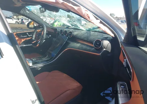 2024 Mercedes-Benz C 300 из США, поврежденный, VIN W1KAF4GB2RR205397